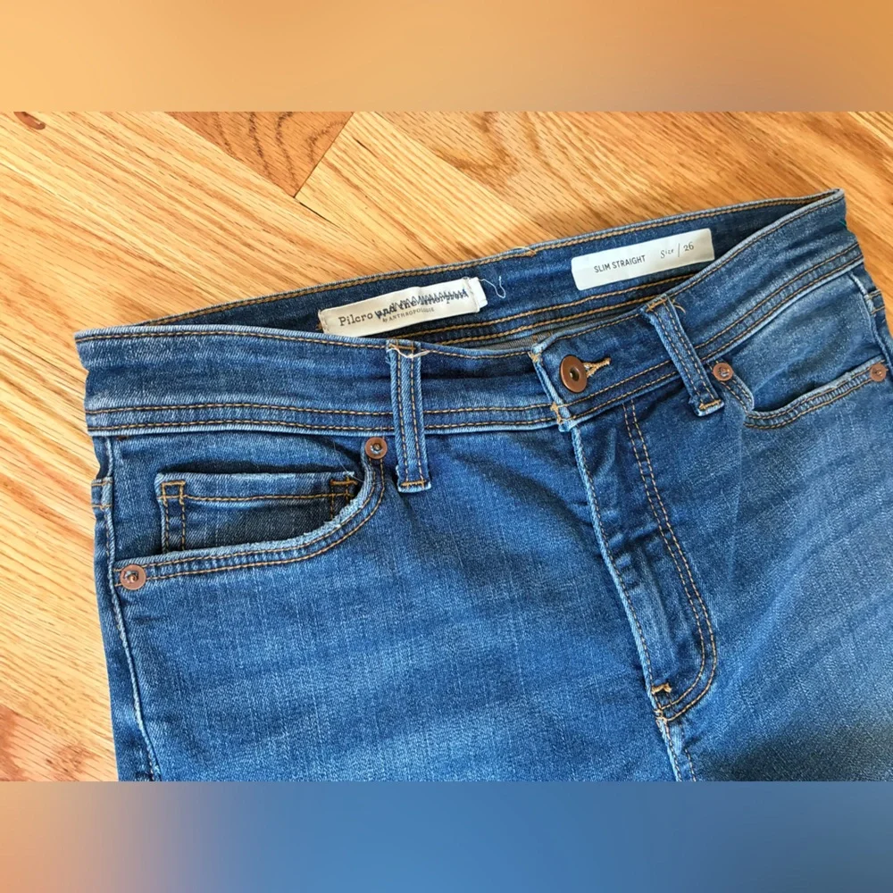 Pilcro and the Letterpress Anthropologie slim straight Jeans in Indigo‎